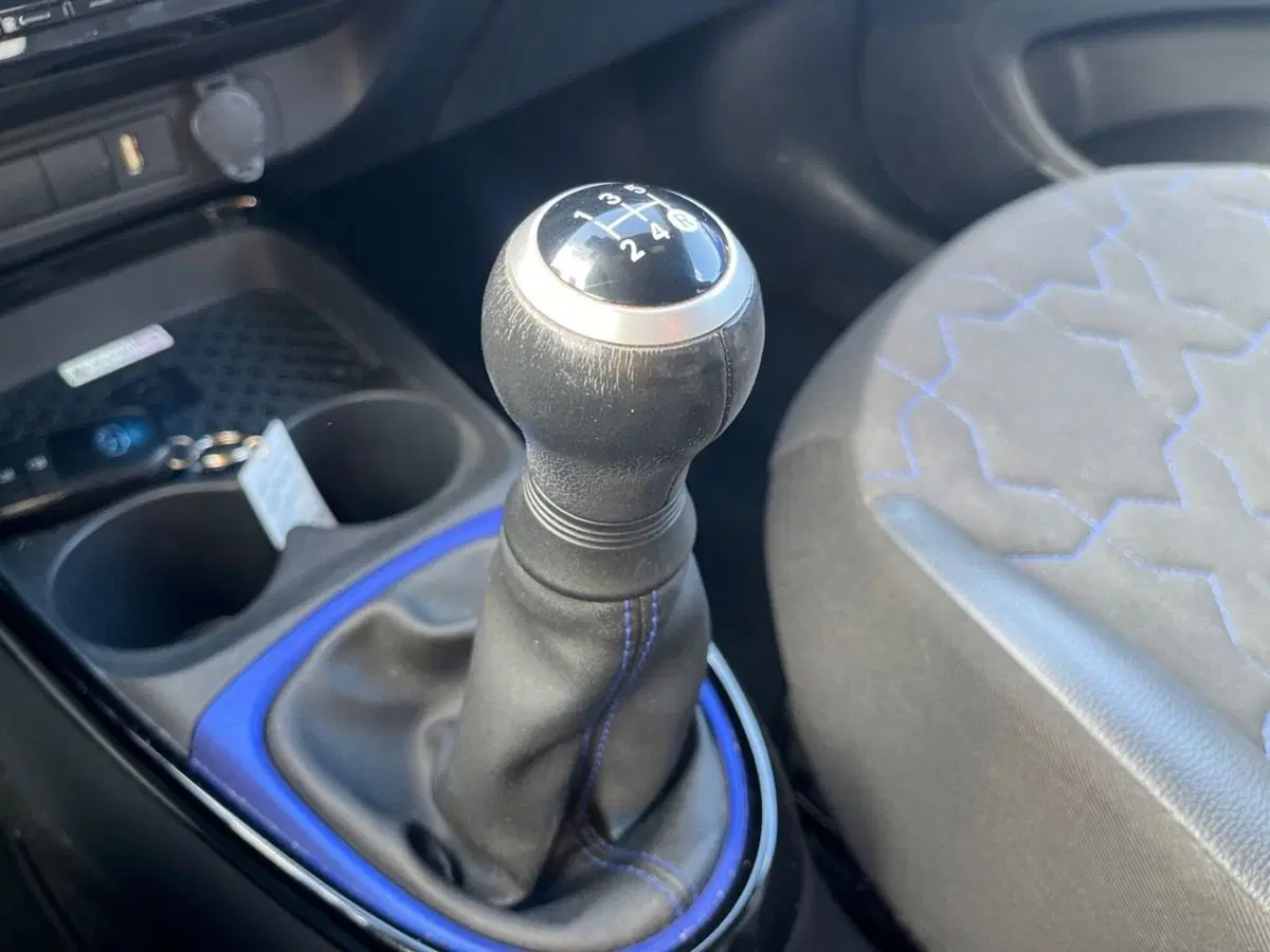 Toyota Aygo X usata a Ragusa (12)