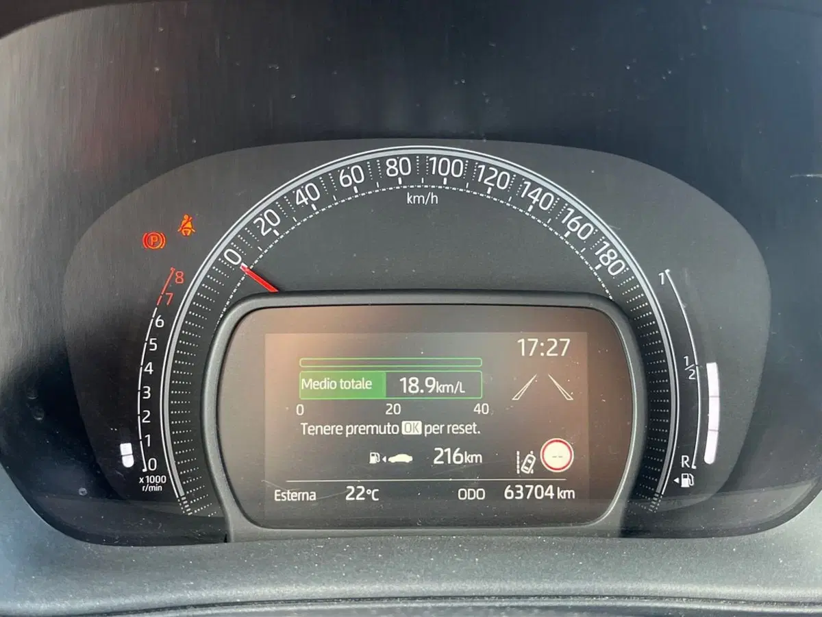 Toyota Aygo X usata a Ragusa (9)