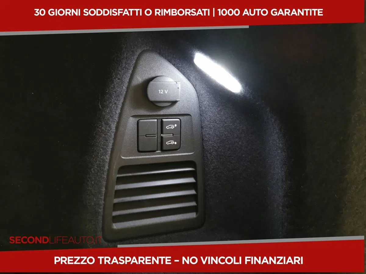 Volkswagen Touareg usata a Chieti (12)