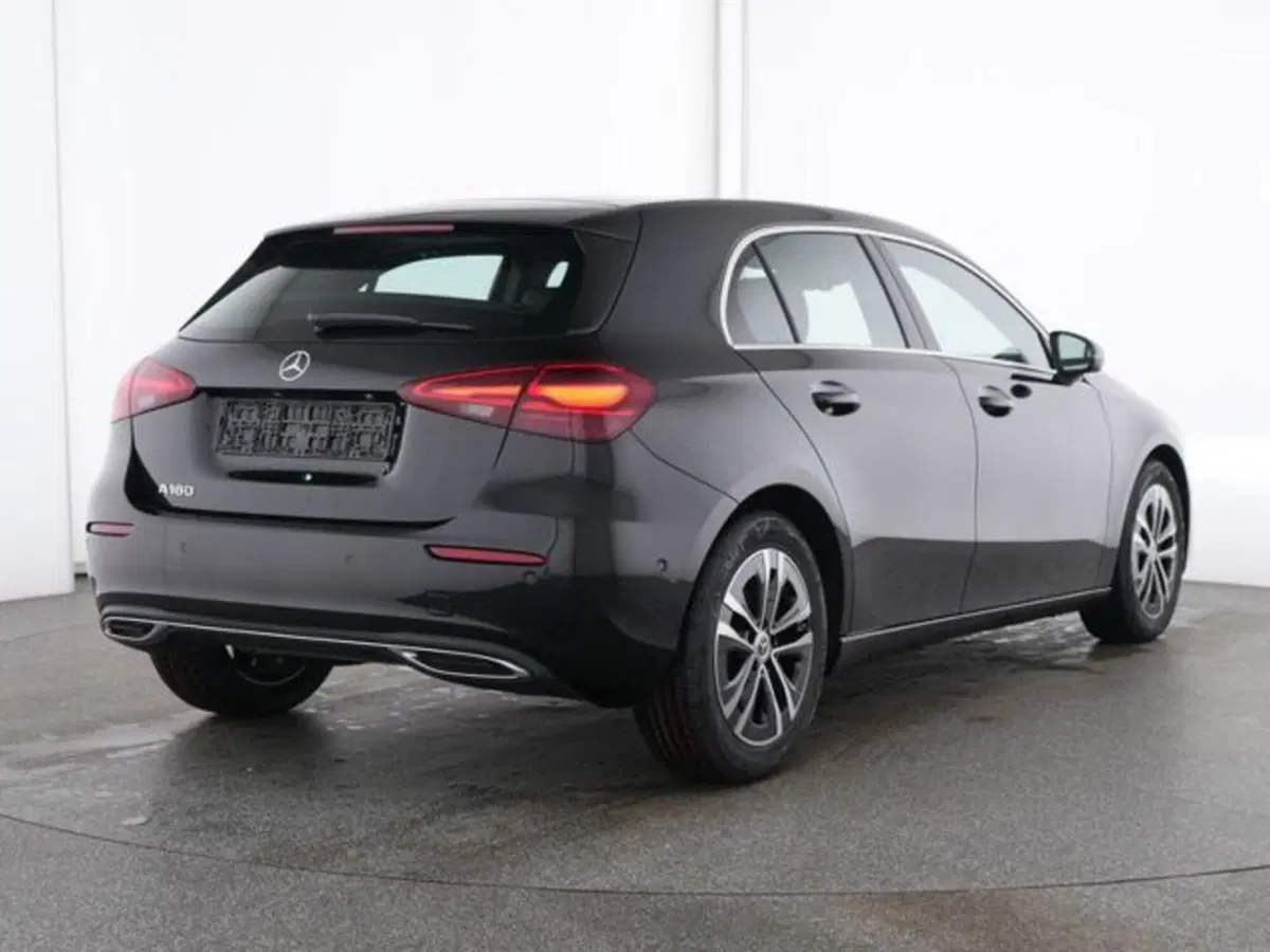 Mercedes-Benz Classe A Sedan usata a Novara (3)