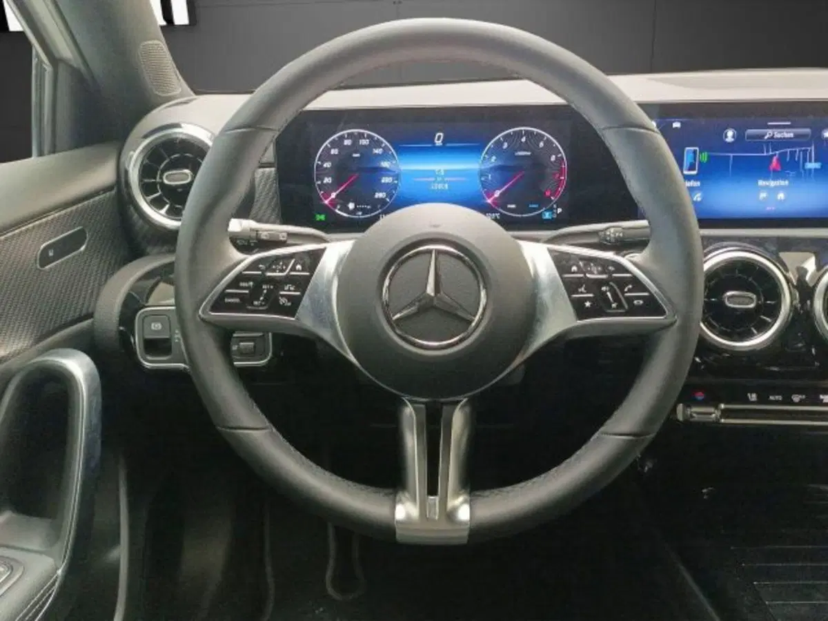 Mercedes-Benz Classe A Sedan usata a Novara (11)