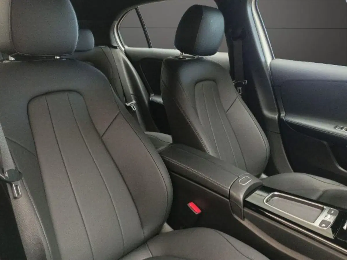 Mercedes-Benz Classe A Sedan usata a Novara (17)