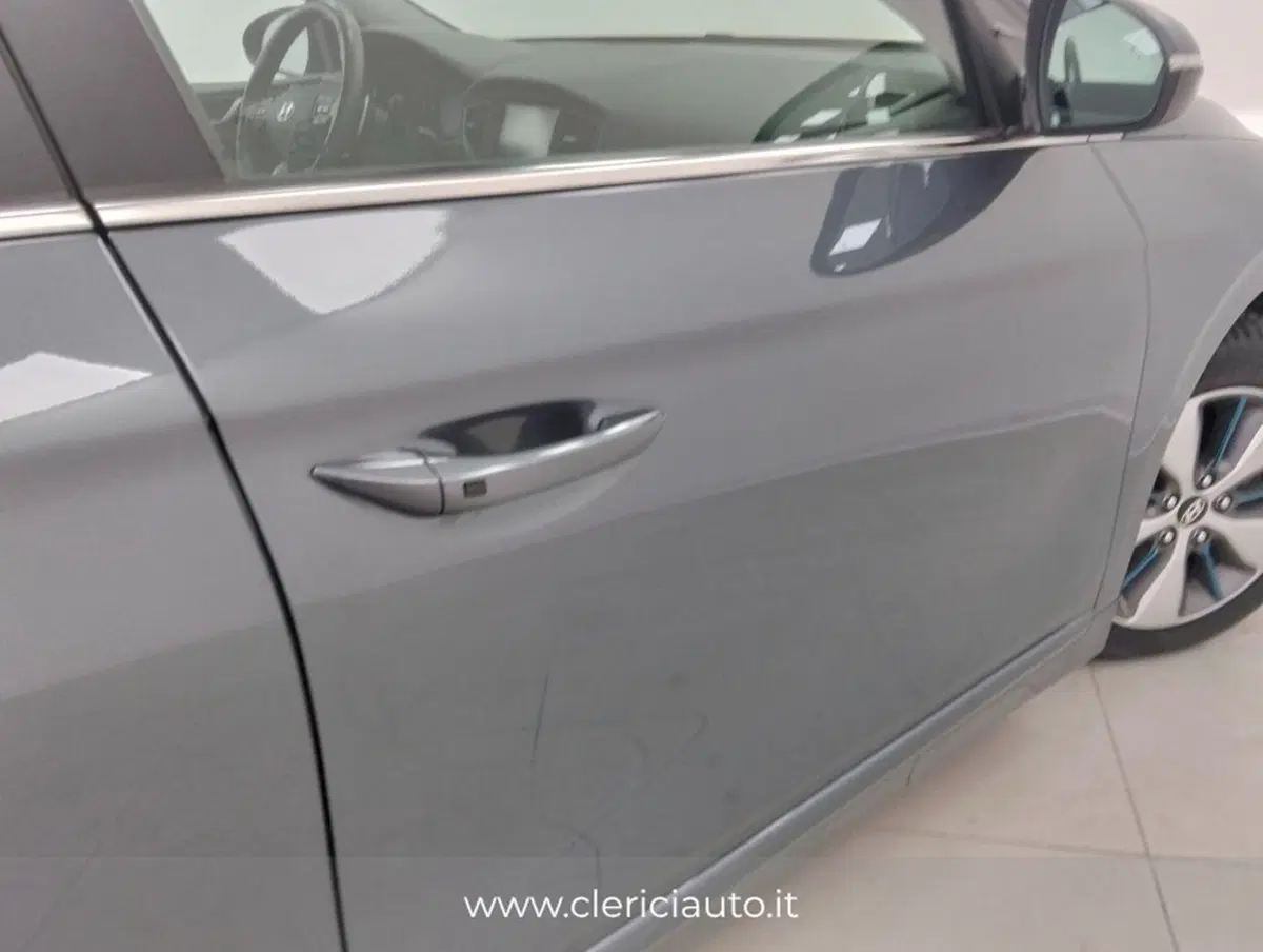 Hyundai Ioniq usata a Como (13)