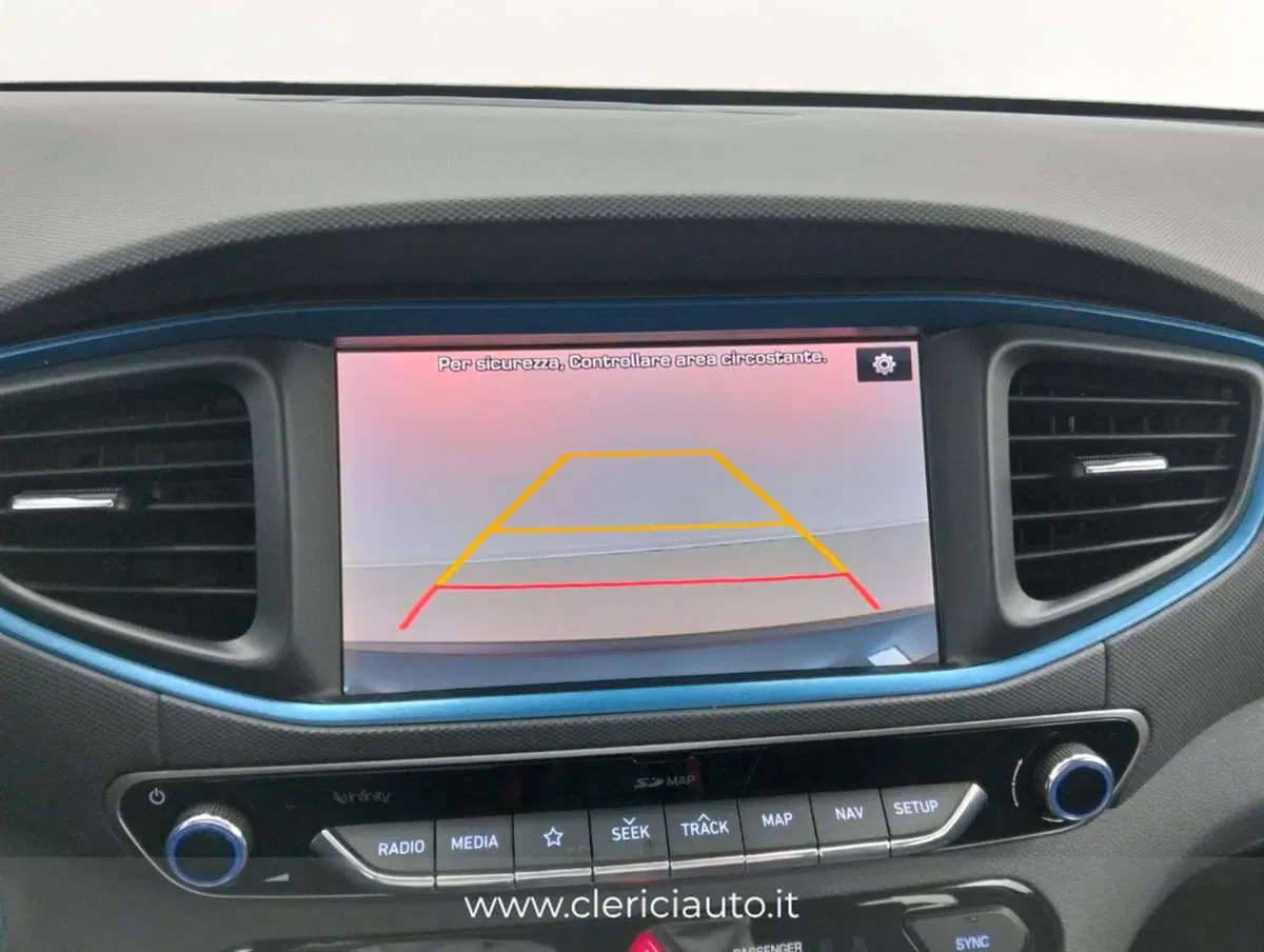 Hyundai Ioniq usata a Como (16)