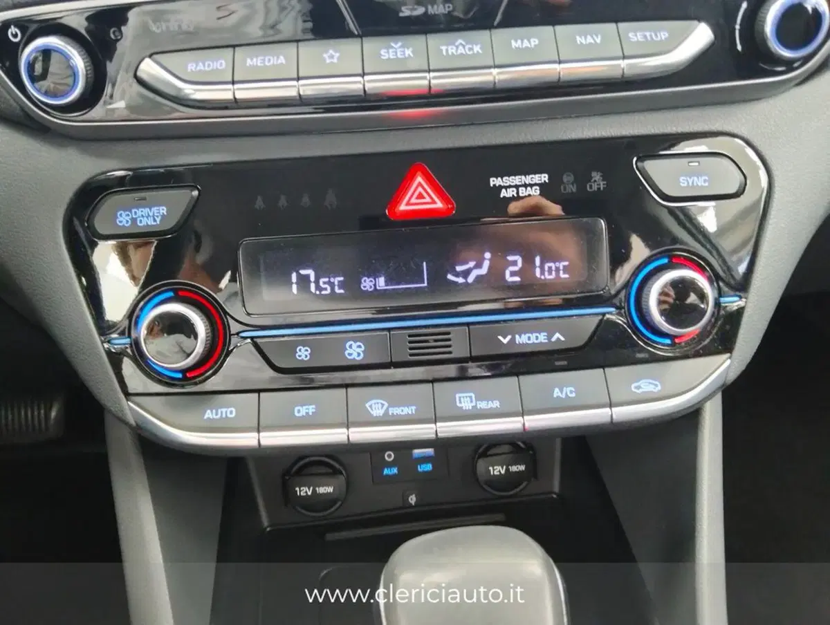 Hyundai Ioniq usata a Como (17)