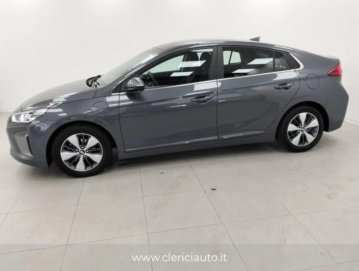 Hyundai Ioniq usata a Como (8)