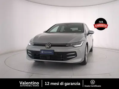 Volkswagen Golf 2.0 TDI SCR Life del 2025 usata a Roma