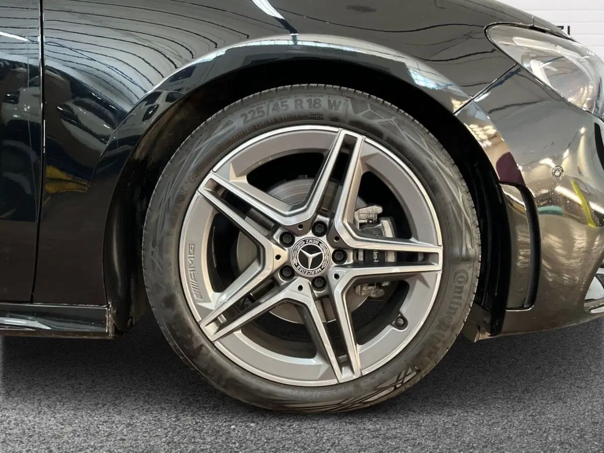 Mercedes-Benz Classe B usata a Bari (6)