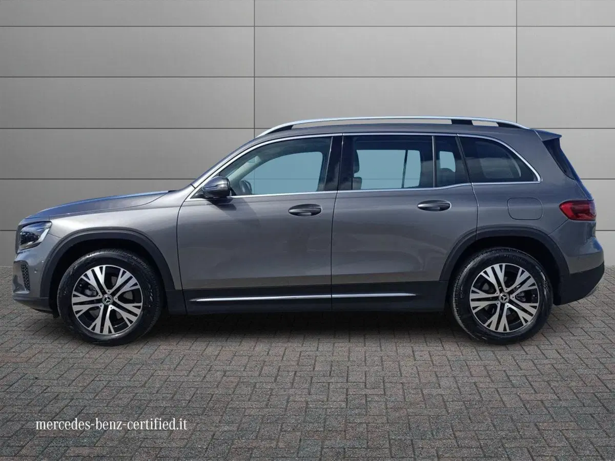 Mercedes-Benz GLB usata a Bari (6)