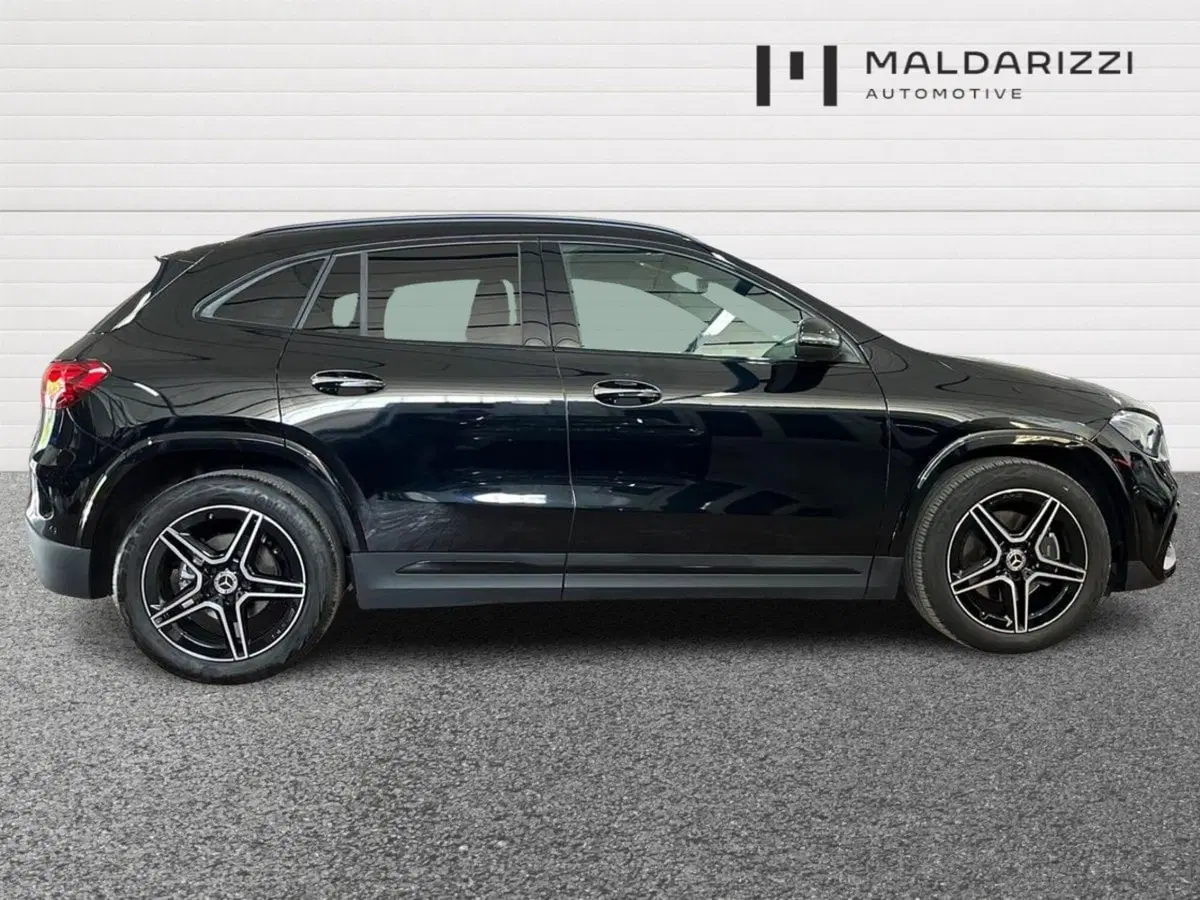 Mercedes-Benz GLA SUV usata a Bari (5)