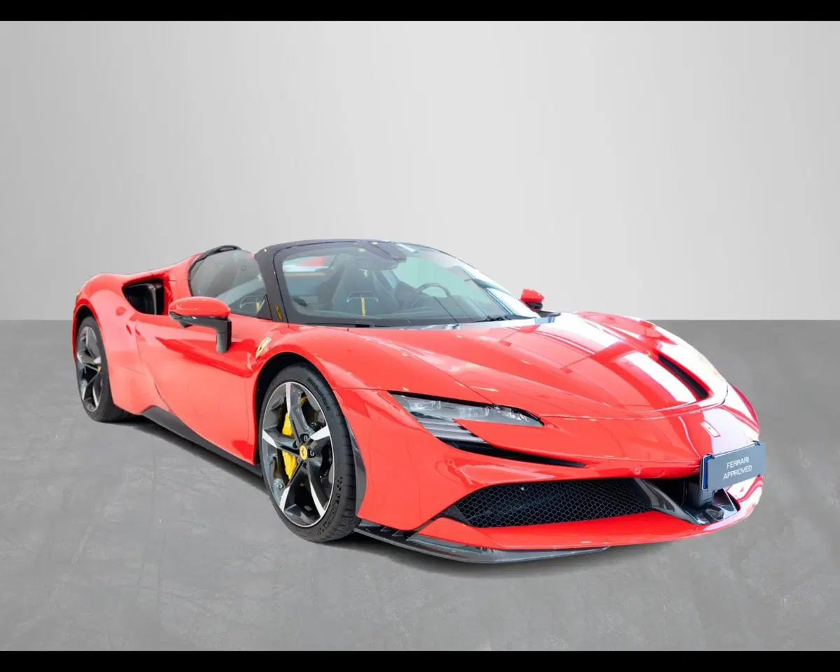 Ferrari SF90 Spider usata a Verona (10)