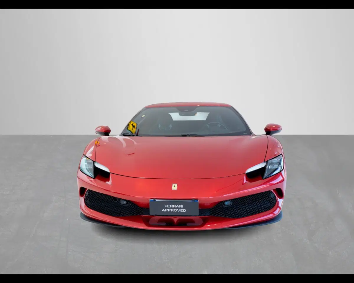 Ferrari 296 Coupé usata a Verona (2)