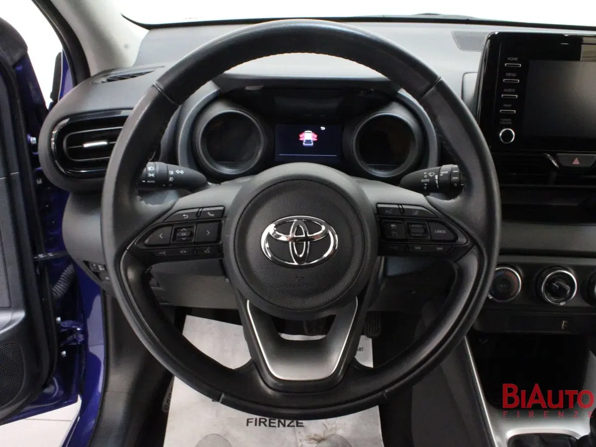 Toyota Yaris usata a Firenze (11)