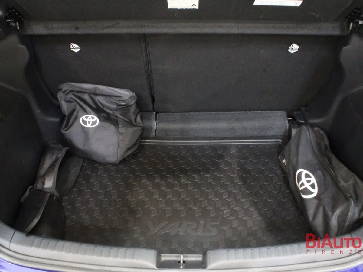 Toyota Yaris usata a Firenze (9)
