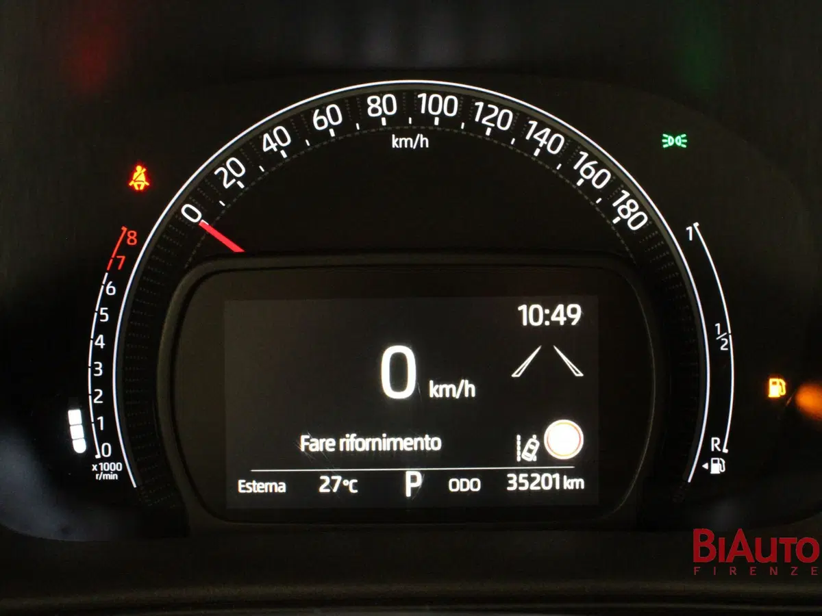 Toyota Aygo X usata a Firenze (12)