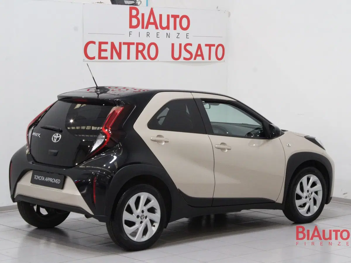 Toyota Aygo X usata a Firenze (3)