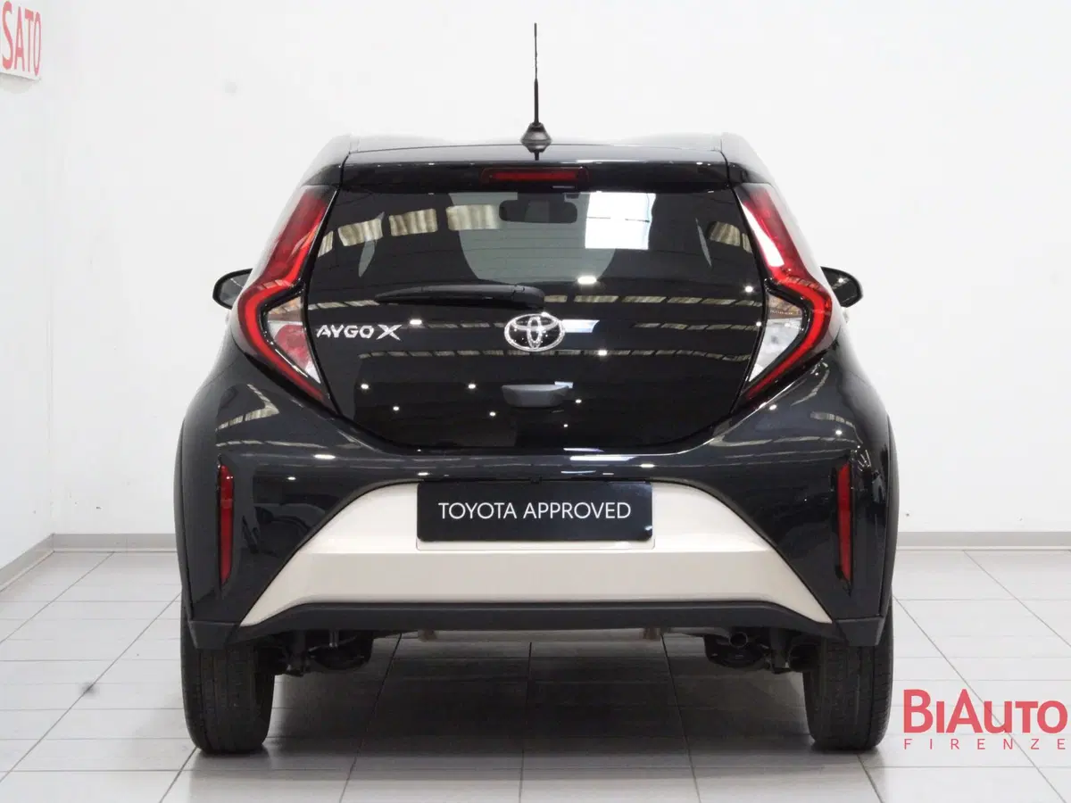 Toyota Aygo X usata a Firenze (5)
