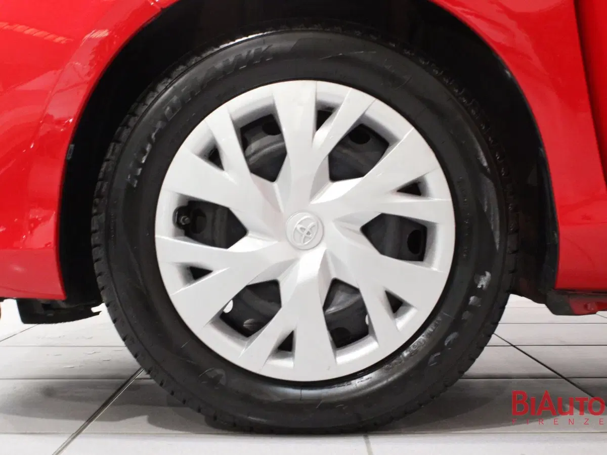 Toyota Yaris usata a Firenze (17)