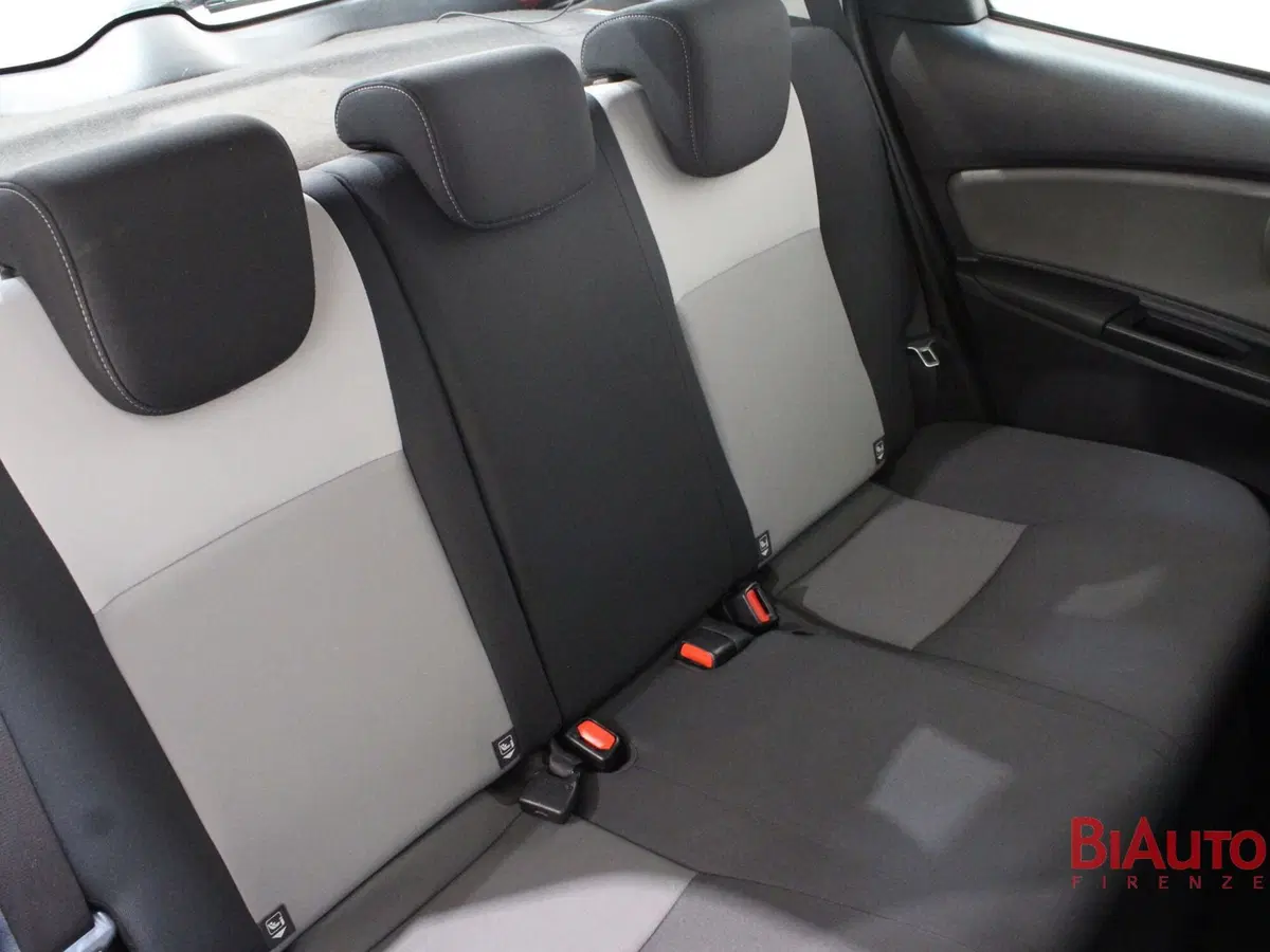Toyota Yaris usata a Firenze (8)