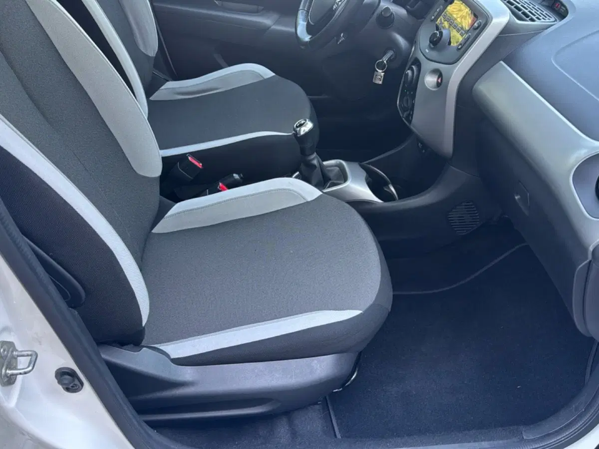 Toyota Aygo usata a Ferrara (12)
