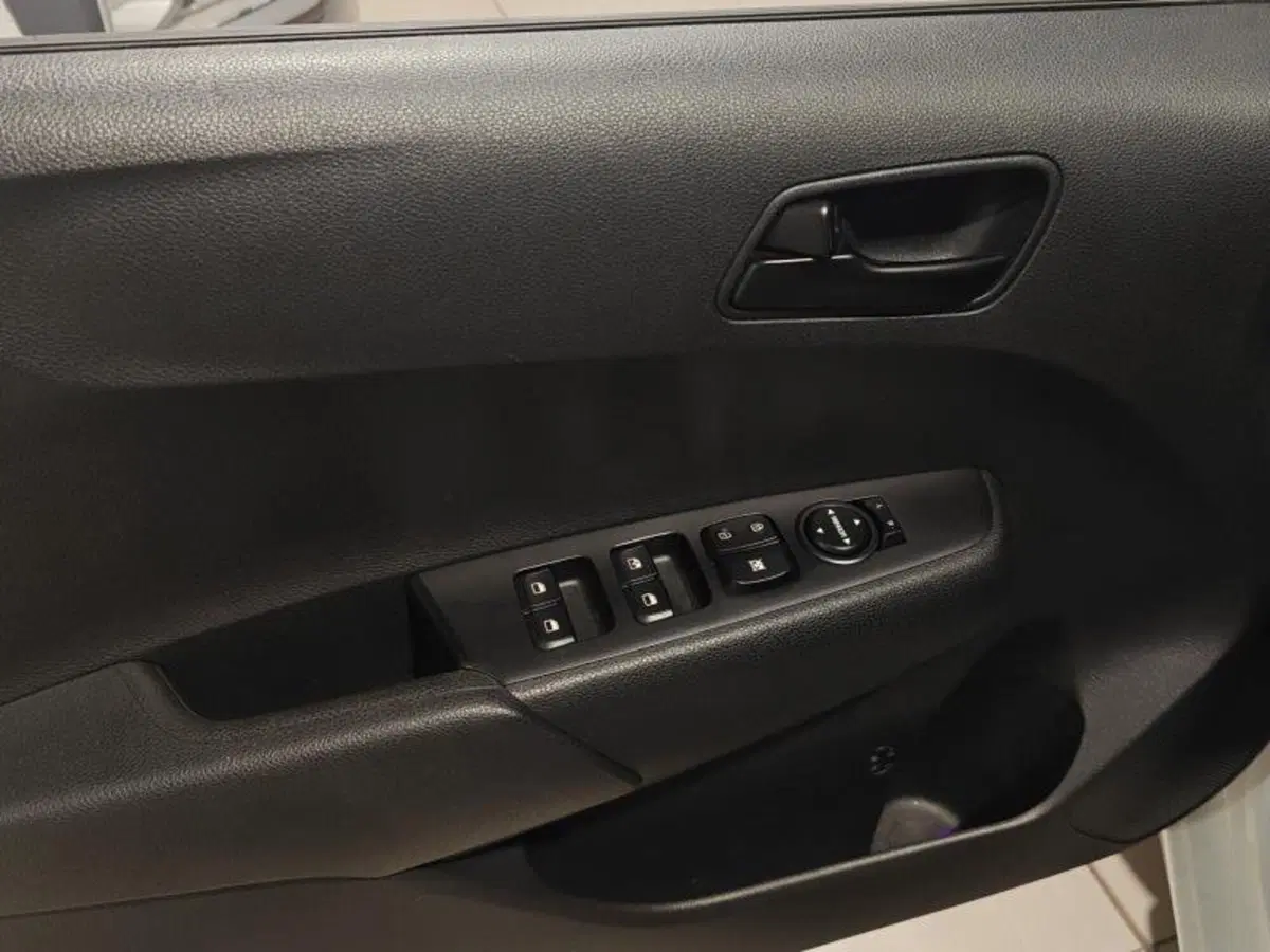 Kia Picanto usata a Genova (12)