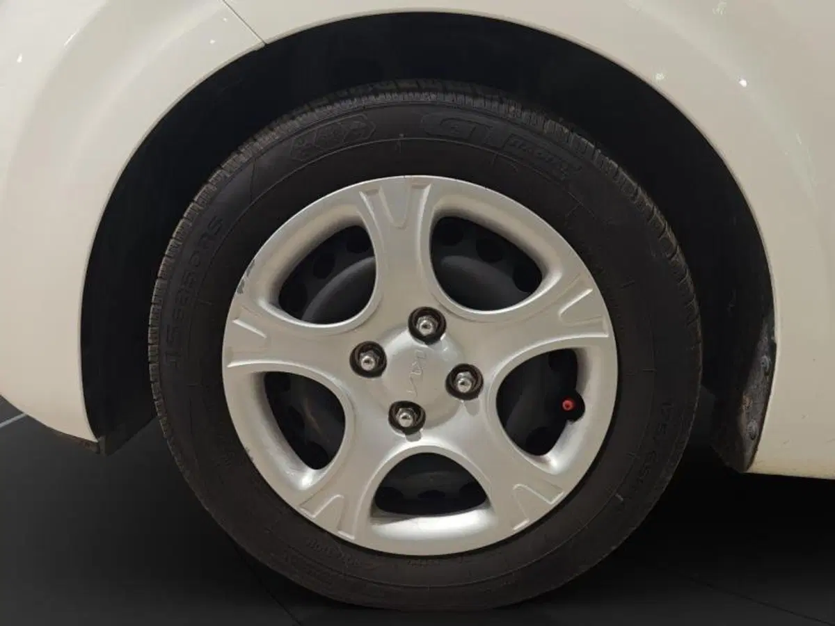 Kia Picanto usata a Genova (18)