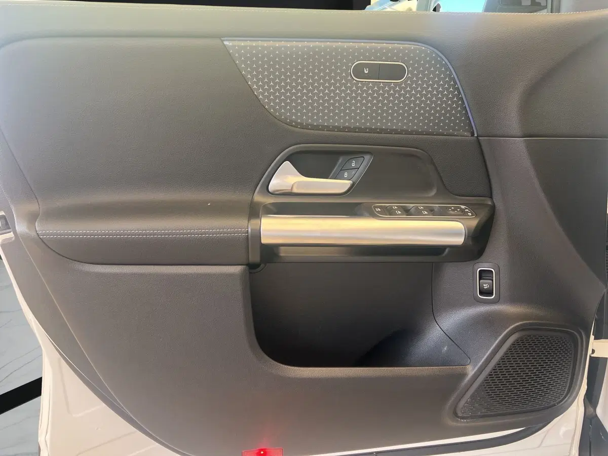 Mercedes-Benz GLA SUV usata a Cosenza (12)