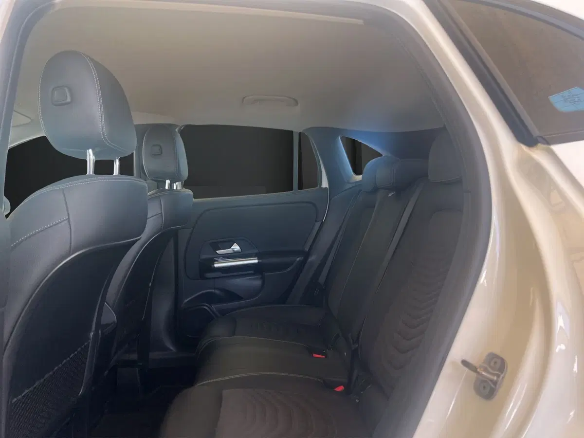 Mercedes-Benz GLA SUV usata a Cosenza (13)