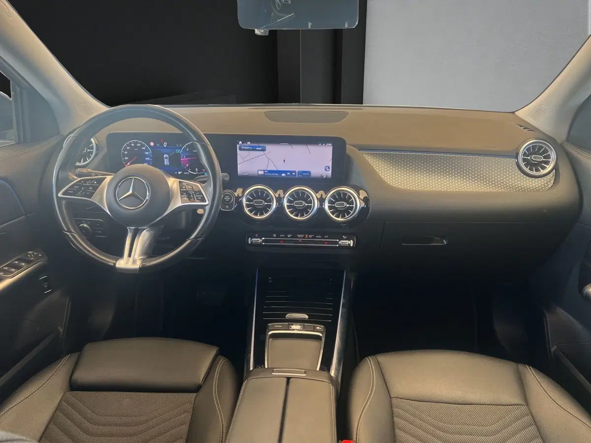 Mercedes-Benz GLA SUV usata a Cosenza (14)