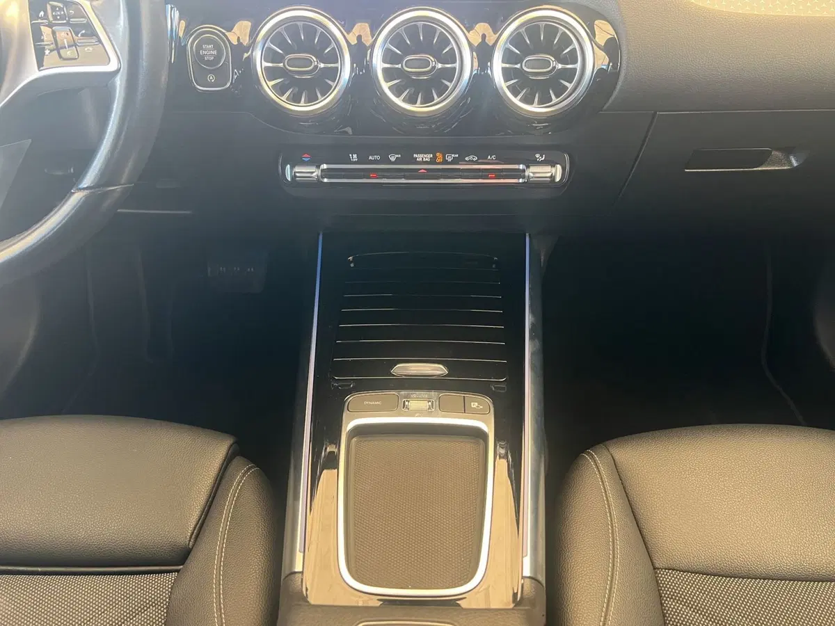 Mercedes-Benz GLA SUV usata a Cosenza (15)