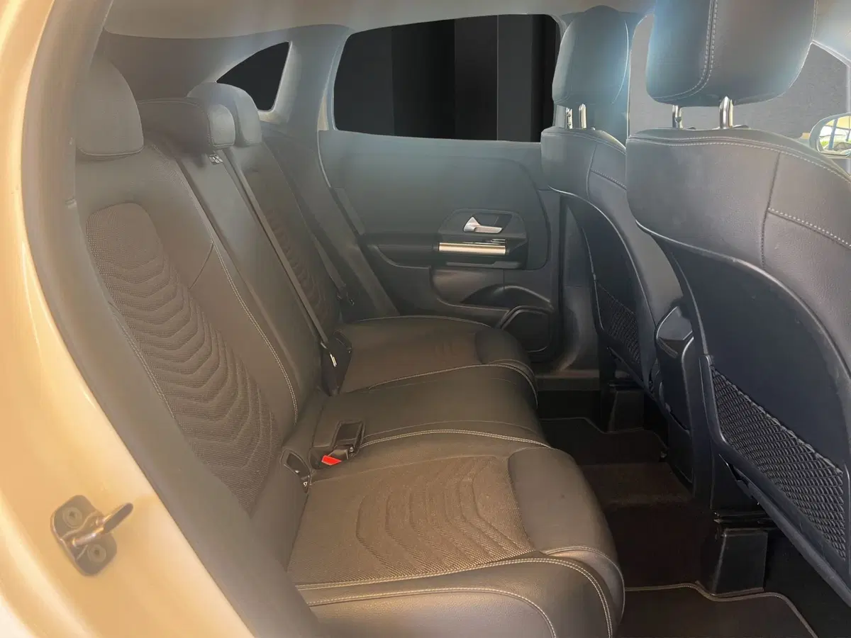 Mercedes-Benz GLA SUV usata a Cosenza (19)