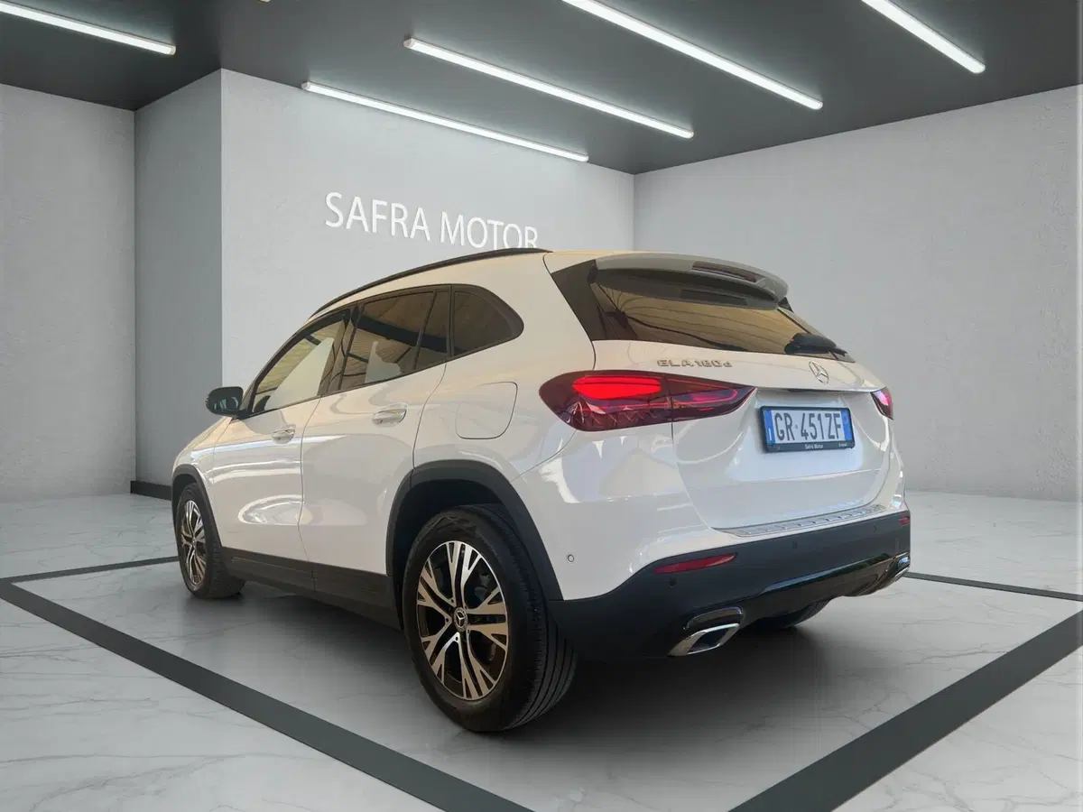 Mercedes-Benz GLA SUV usata a Cosenza (4)