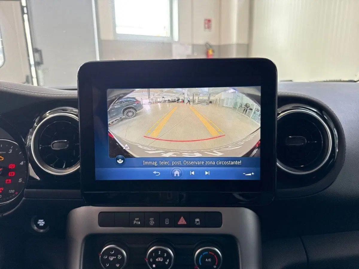 Mercedes-Benz Classe T nuova a Rimini (19)