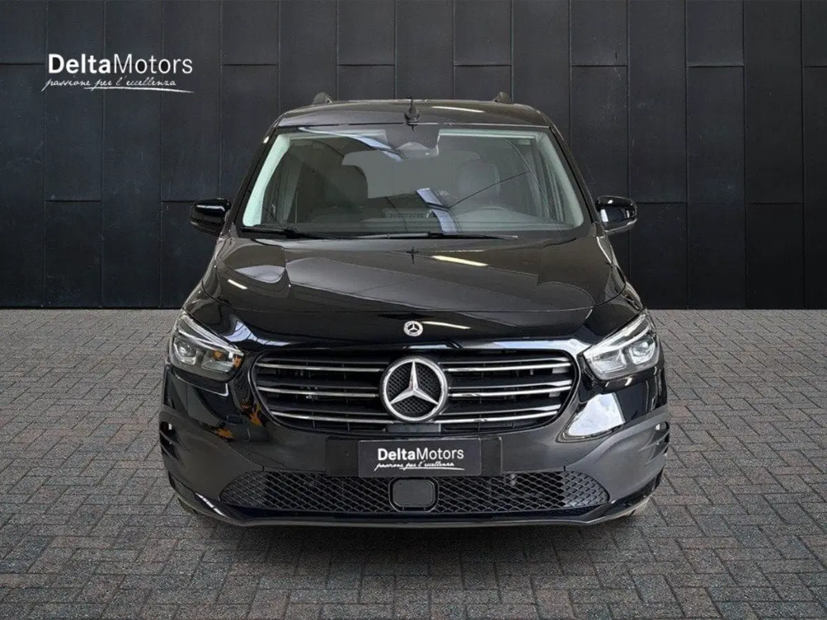 Mercedes-Benz Classe T nuova a Rimini (6)