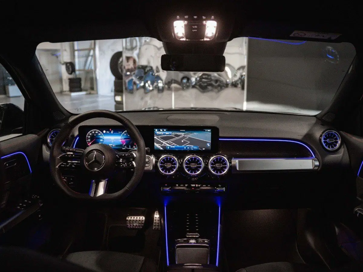 Mercedes-Benz GLB nuova a Ancona (20)
