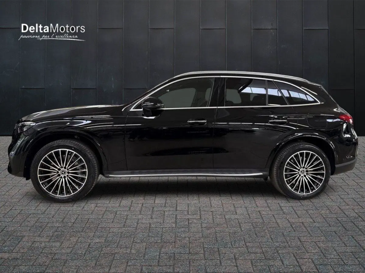 Mercedes-Benz GLC nuova a Rimini (2)