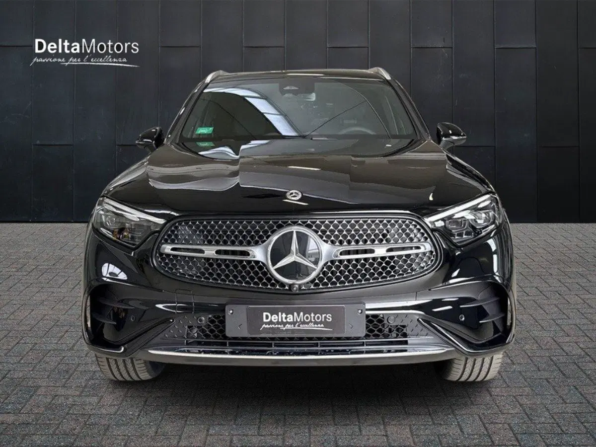 Mercedes-Benz GLC nuova a Rimini (6)