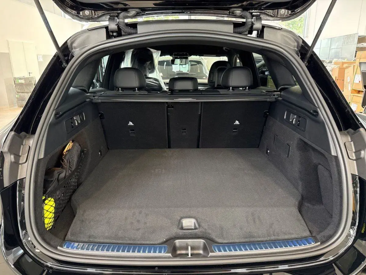 Mercedes-Benz GLC nuova a Rimini (7)