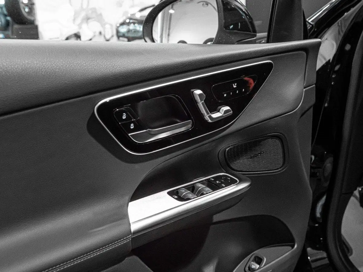 Mercedes-Benz GLC SUV nuova a Ancona (10)
