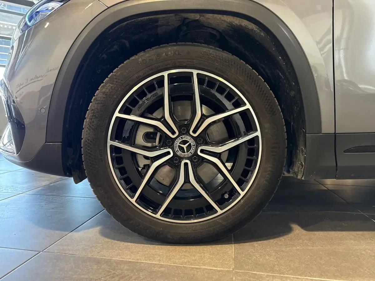 Mercedes-Benz EQA usata a Macerata (8)