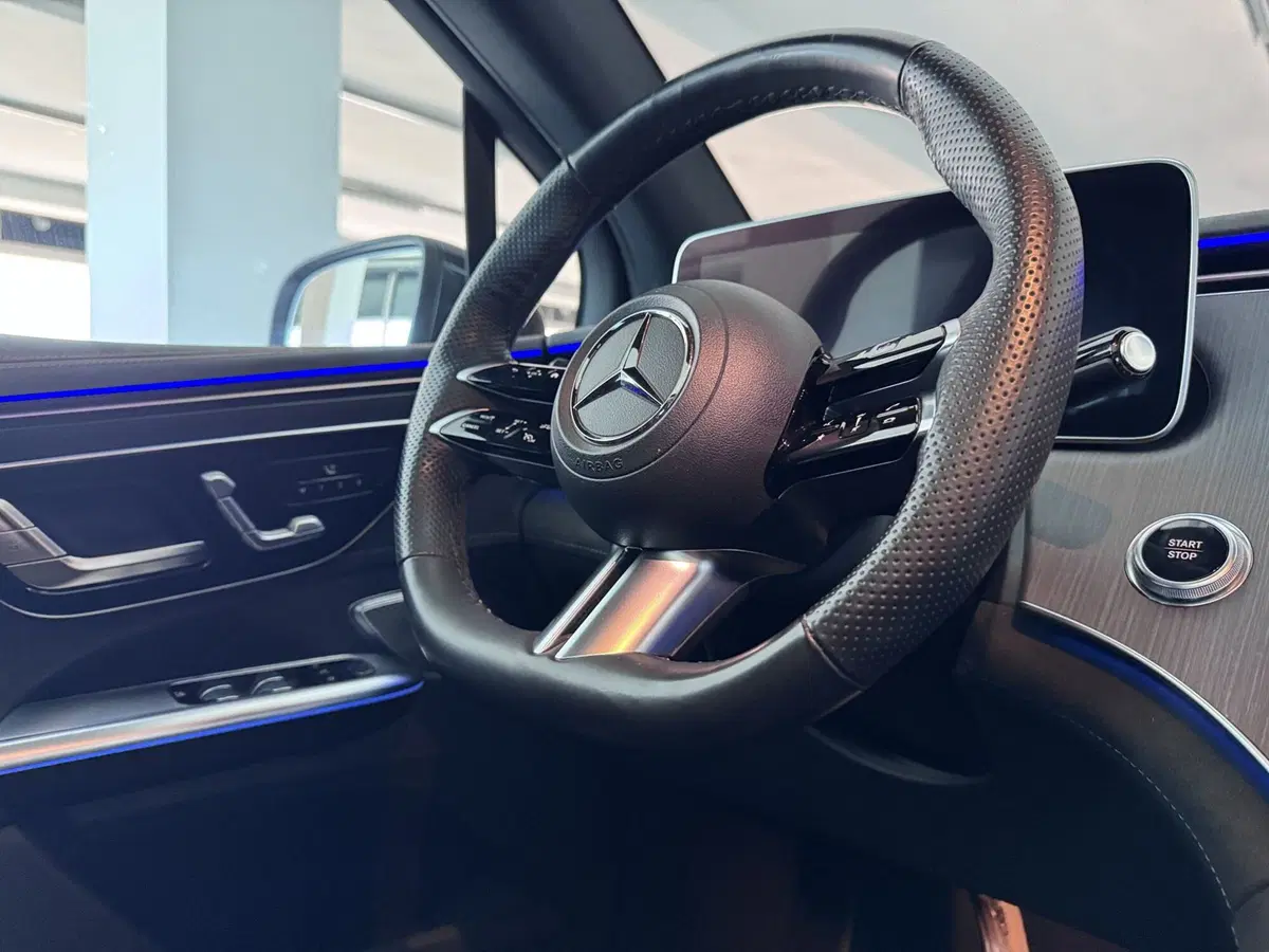 Mercedes-Benz EQE SUV usata a Messina (15)