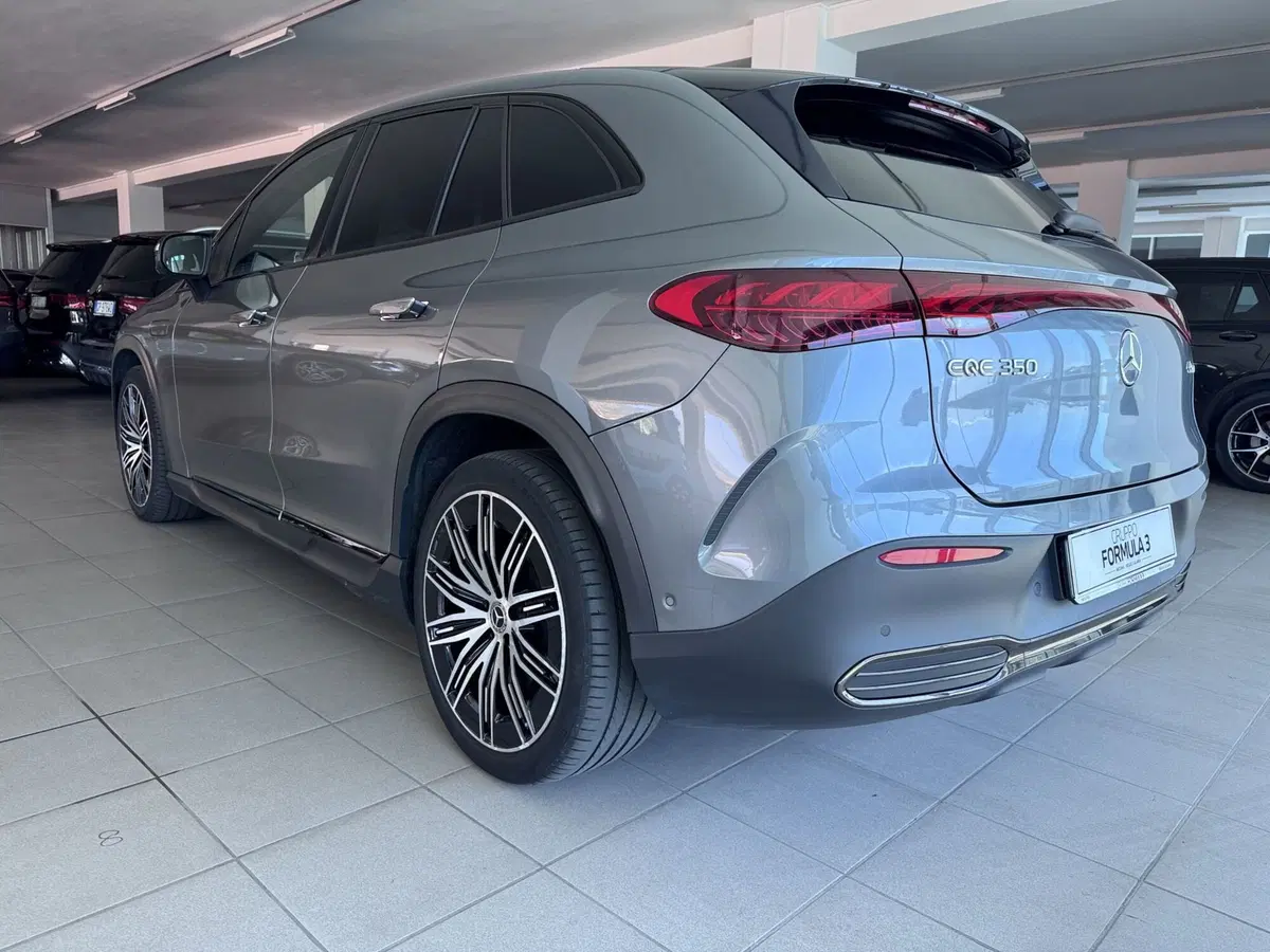Mercedes-Benz EQE SUV usata a Messina (4)