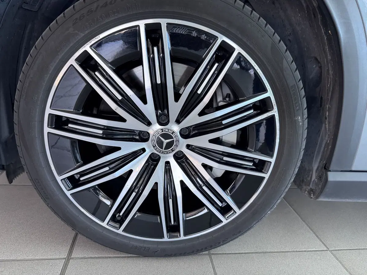 Mercedes-Benz EQE SUV usata a Messina (5)