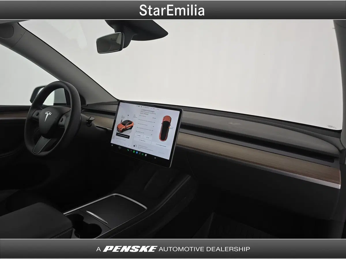 Tesla Model Y usata a Bologna (16)