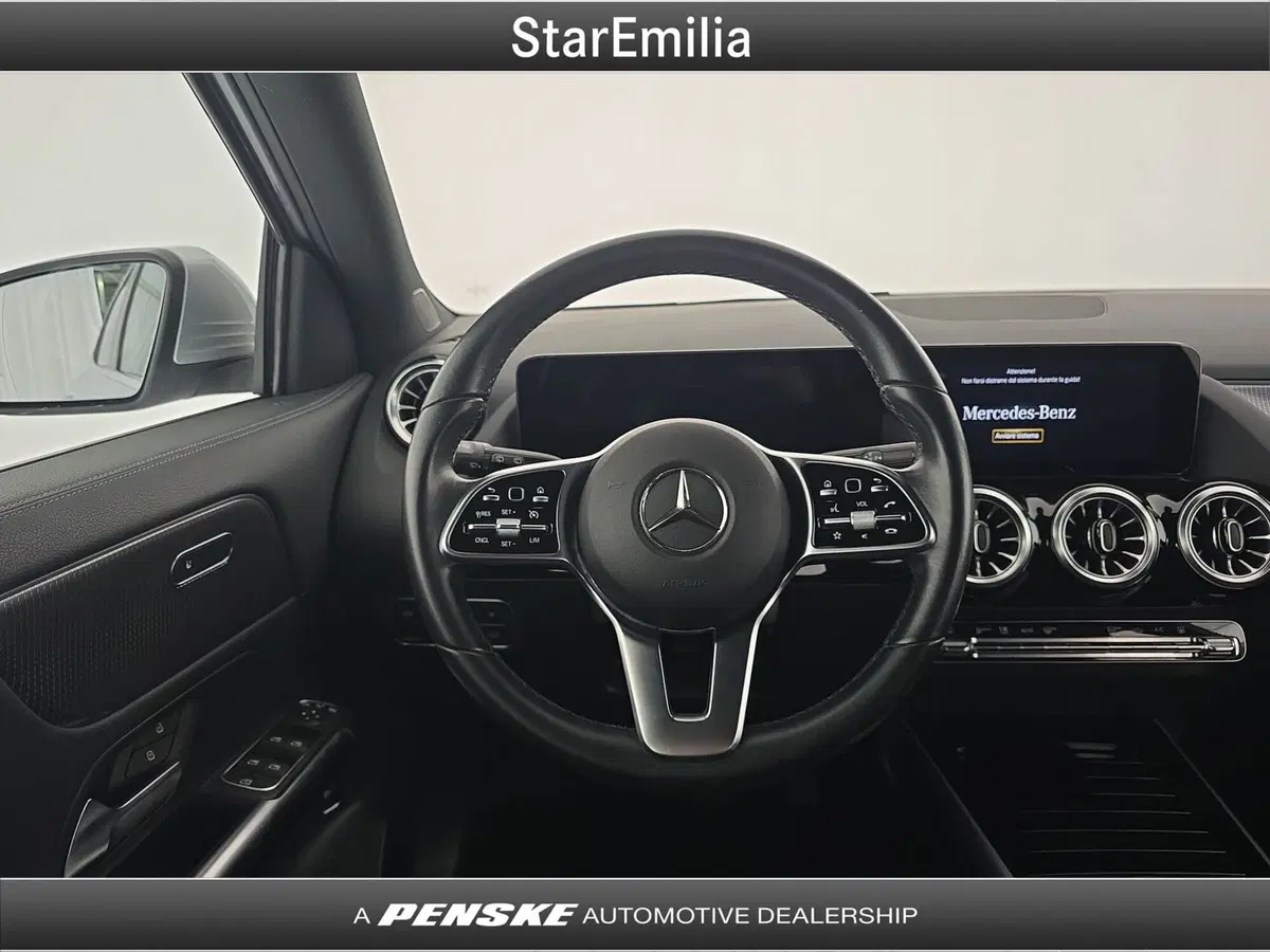 Mercedes-Benz EQA usata a Bologna (19)