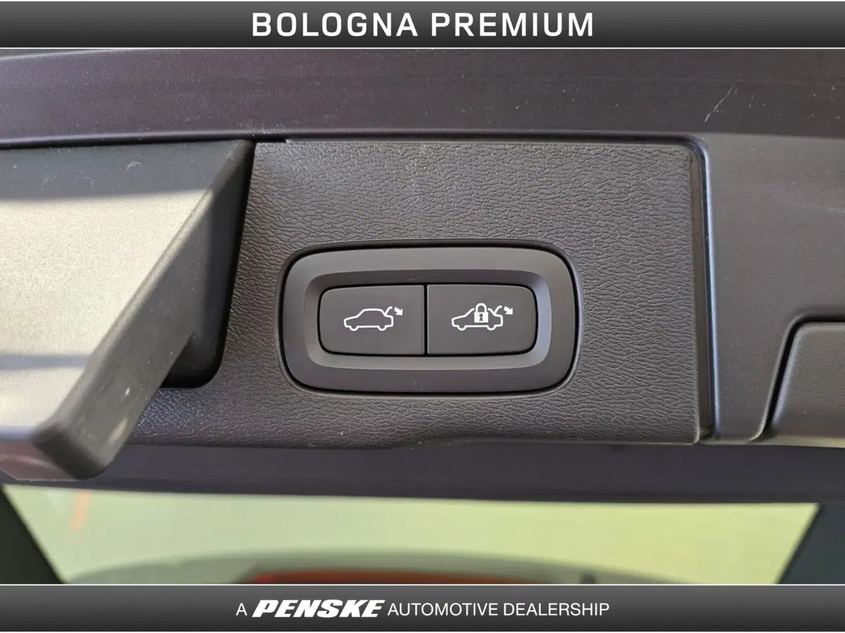 Volvo XC60 usata a Bologna (11)