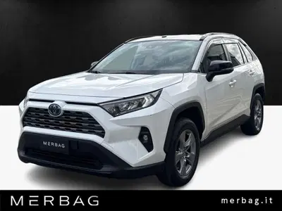 Toyota Rav4 HV (218CV) E-CVT 2WD Active del 2022 usata a Lainate