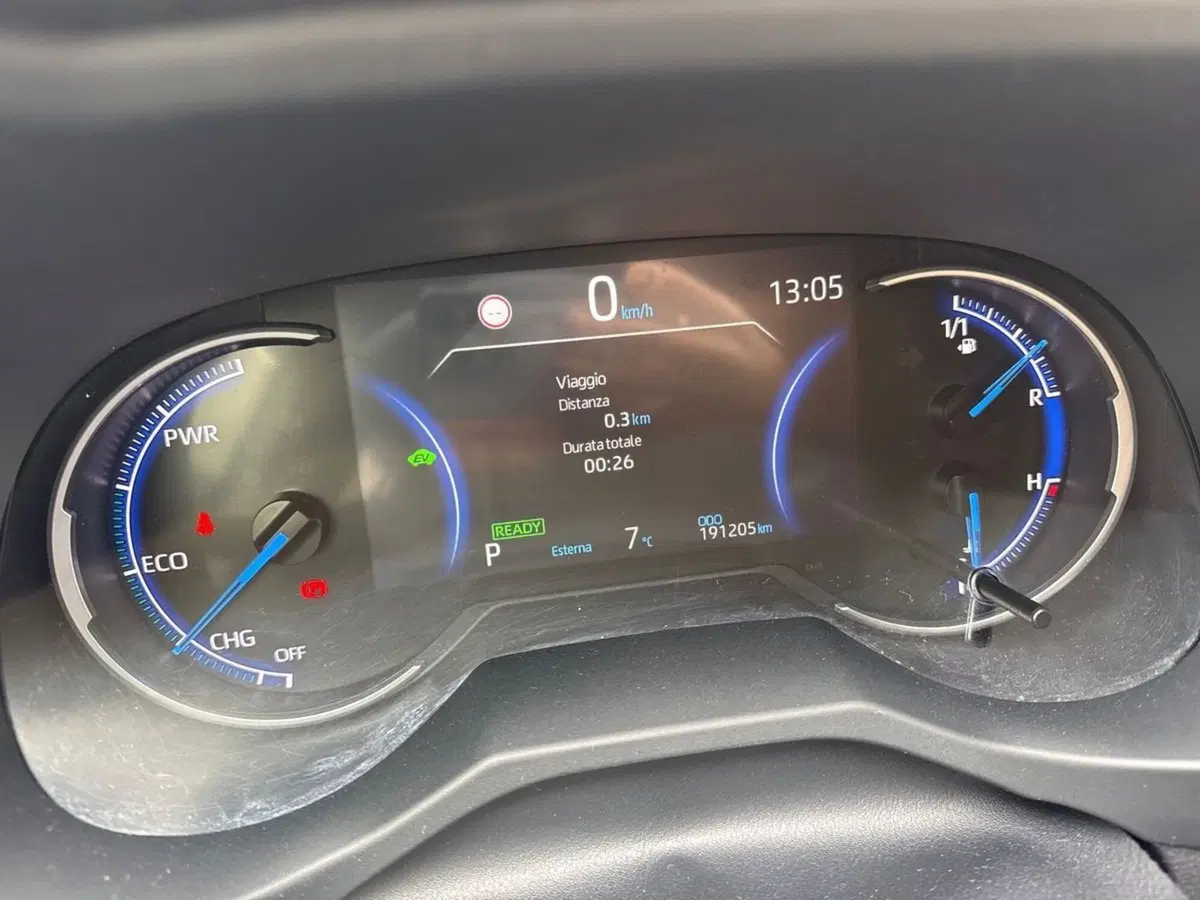 Toyota Rav4 usata a Milano (13)