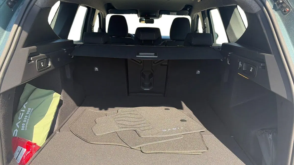 Dacia Bigster nuova a Treviso (16)