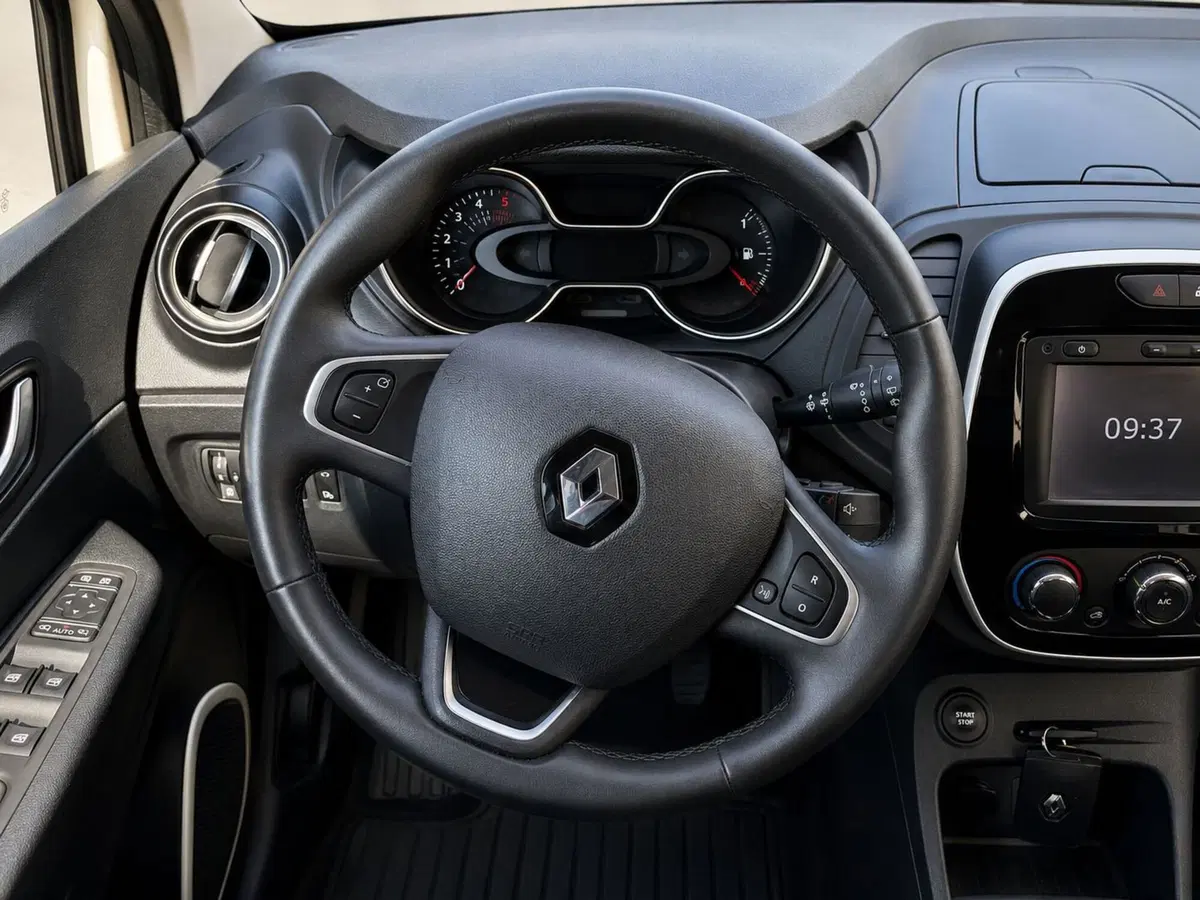 Renault Captur usata a Rimini (9)
